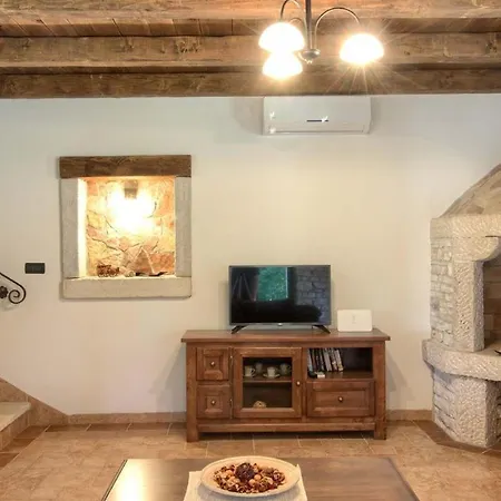 Villa Vila Danieli Iii *