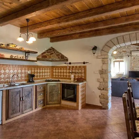 Vila Danieli Iii Kringa