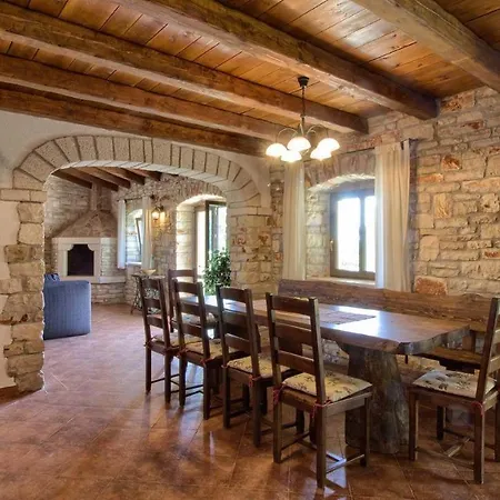 Vila Danieli Iii Kringa