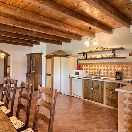 Villa Vila Danieli Iii *